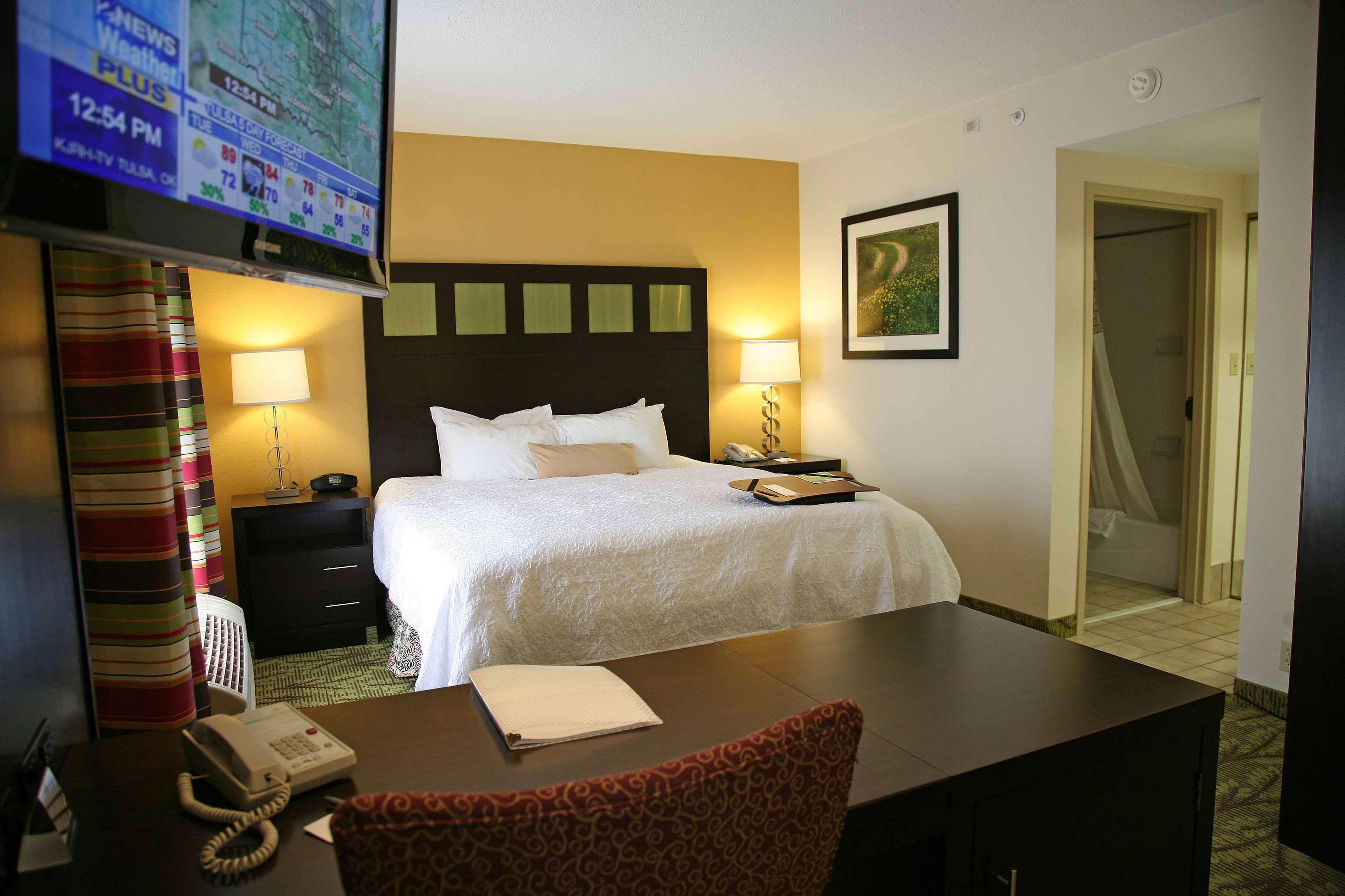 Hampton Inn & Suites Tulsa-Woodland Hills Chambre photo