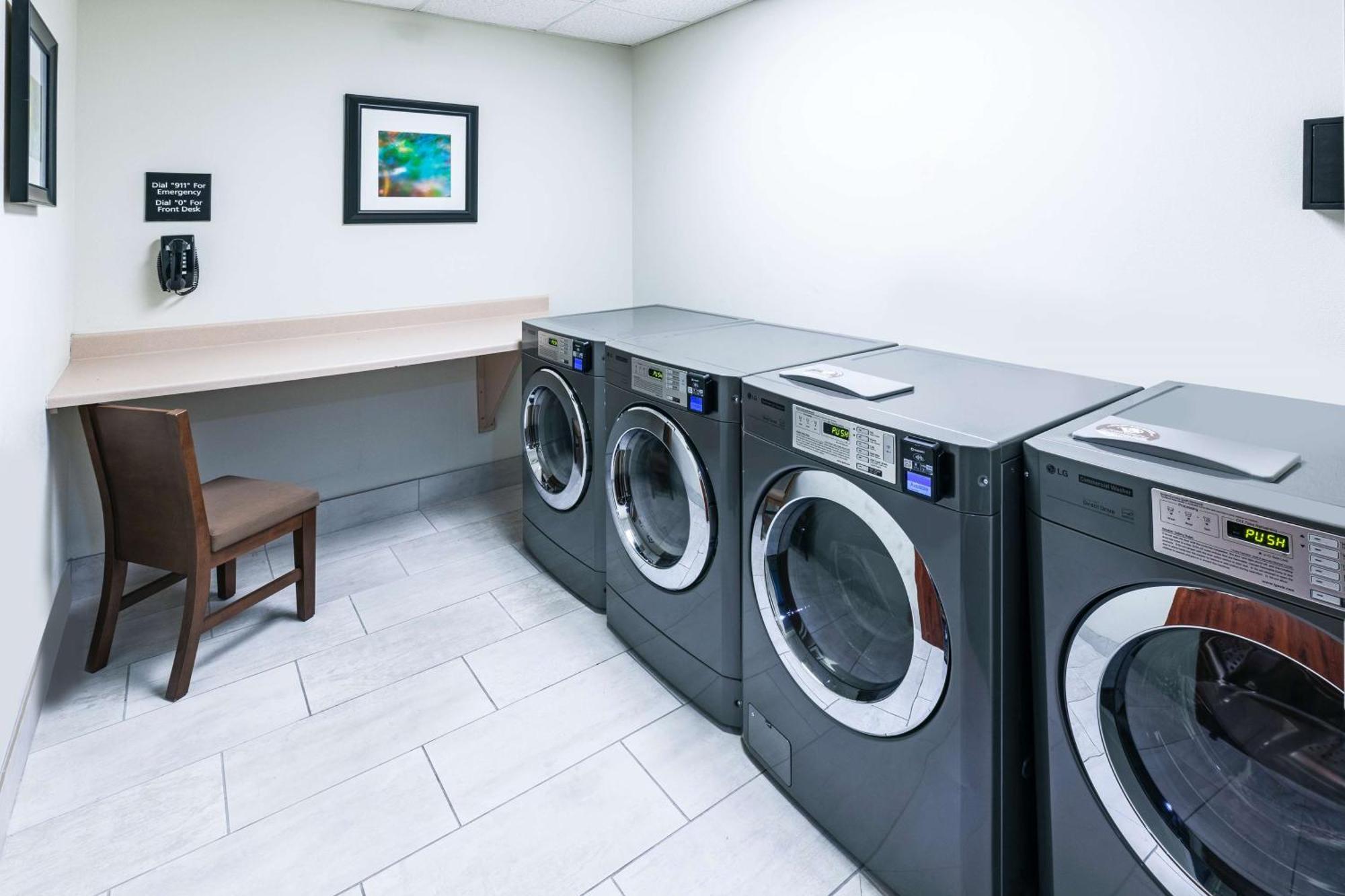 Hampton Inn & Suites Tulsa-Woodland Hills Extérieur photo
