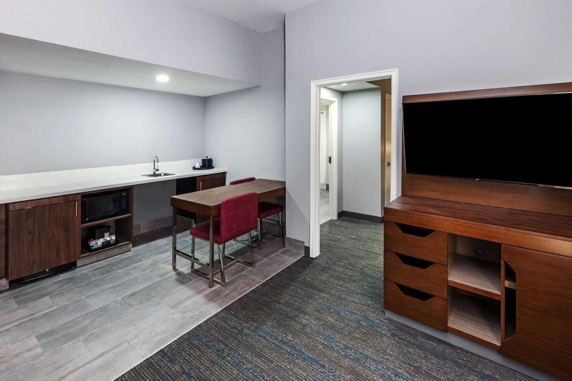 Hampton Inn & Suites Tulsa-Woodland Hills Extérieur photo